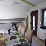 Eifel Apartmán *