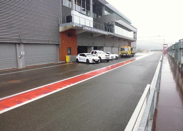 Eifel Διαμέρισμα *